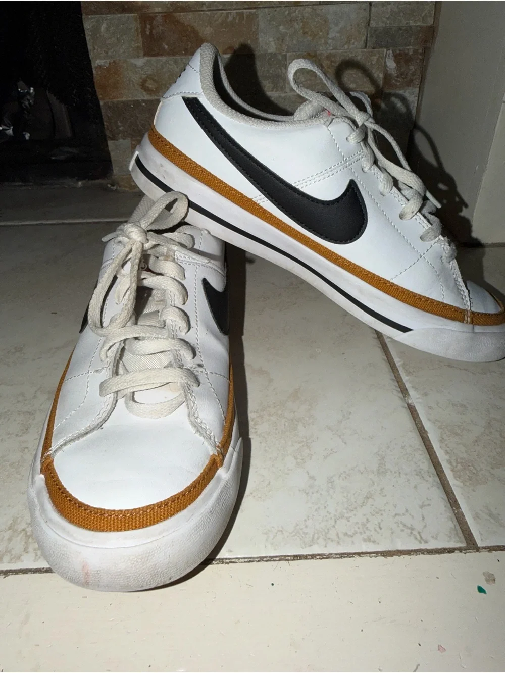 Kids Nike court legacy shoes